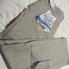 新品未使用タグ付き73のびのびストレッチVarutessaソフトスキニーパンツ