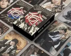 ストレイキッズ　 スキズ　Stray Kids　　ホログラフィック　ロモカード