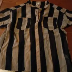 黒茶色ボーダーシャツ