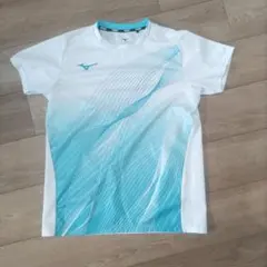 バドミントンラケット