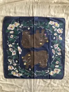 クマと花のデザイン ハンカチ　kilki