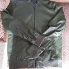 オリーブグリーン MA-1ジャケット