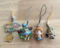 ワンピースキーホルダー　4個