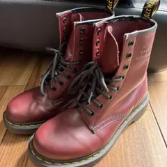 Dr.Martens ドクターマーチン 8ホール チェリーレッド