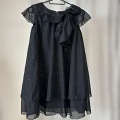 黒いノースリーブワンピース
