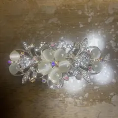 バレッタ　　花モチーフ ヘアアクセサリー