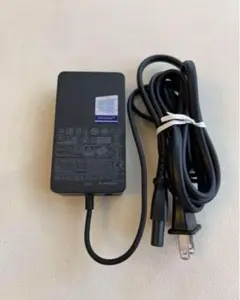 純正品　Microsoft surface 65mACアダプター