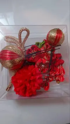 赤い花飾りセット
