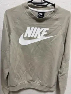 ベージュ スウェット