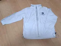 ホワイト ジップアップジャケット