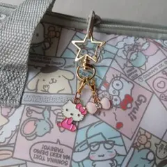 ハローキティ メタルチャーム 星型 カラビナ付き　チャームのみ