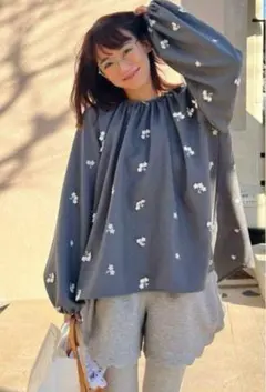 2025年最新】ROSYMONSTER スウェットの人気アイテム - メルカリ