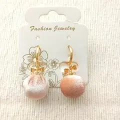 ファブリックボールピンクイヤリング