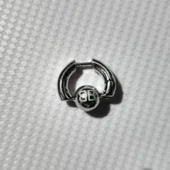 BALENCIAGA BBロゴ フープピアス 両耳用 - メルカリ