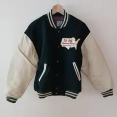 EAST BOYの刺繍入りスタジャン ダークグリーン