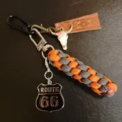 ② ROUTE66 チャーム パラコードキーホルダー　オルテガ柄型押し本革タグ