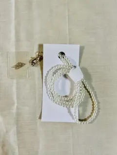 パール風スマホショルダーストラップ