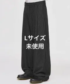 SIGNATURE Side-dip one-tuck slacks