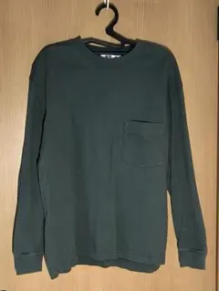 ダークグリーン ポケット付き長袖Tシャツ