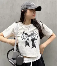 Ada　リボンプリント クロップド ショート丈 半袖Tシャツ