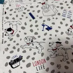 ダルメシアン柄綿生地 ロンドン風