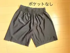 黒 ハーフパンツ ポケットなし　120cm