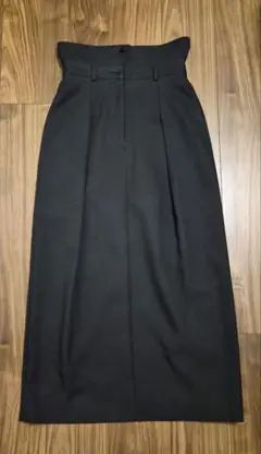 deres スカート