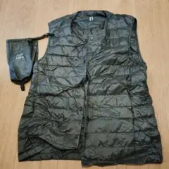 【木金限定値下げ】UNIQLO ウルトラライトダウンコンパクトベスト М