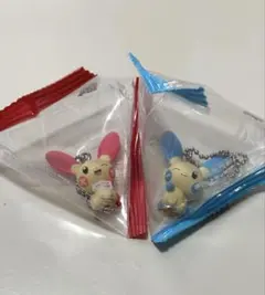 ポケモン　しっぽみてみて　ボールキーチェーン付きフィギュア　プラスル　マイナン