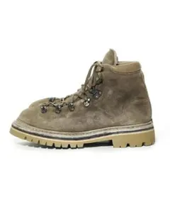 Item thumbnail for item e83a645a-90c0-402e-afee-7a475b77195a