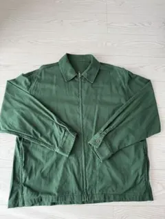 緑色ミリタリージャケット