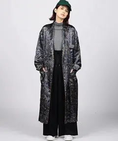 タグ付き新品 EN ROUTE サテンプリント ガウンコート ネイビー総柄
