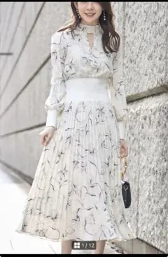 toccoclosetウエストリブ切り替えラインフラワープリントプリーツワンピ