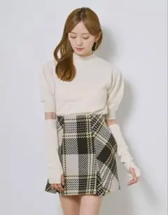 ロービングチェックミニスカート ベージュのサムネイル
