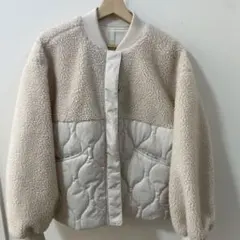 ベージュ フリースジャケット Sサイズ