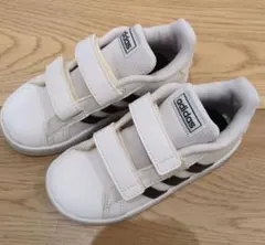 adidas ホワイト スニーカー ベルクロ