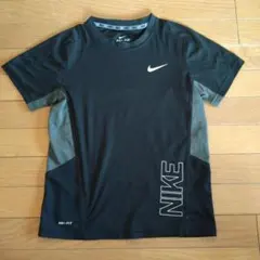 ナイキ　キッズ　Tシャツ　140cm　スポーツ　DRI-FIT