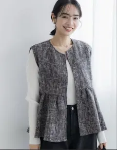 【新品タグ付き・未使用品】coca 薄手ツイードフレアベスト　 Lサイズ