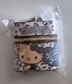 スカーフ付きチャームポーチ　ハローキティ　ヒョウ柄　未使用・未開封品