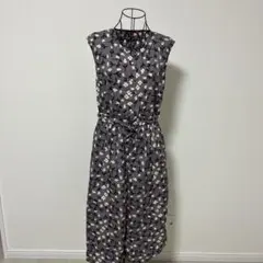 花柄 ノースリーブ オールインワン グレーのサムネイル