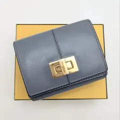 FENDI 三つ折り財布 ピーカブー ブルーグレー×ベージュ バイカラー