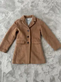 ブラウンボタン付きロングコート