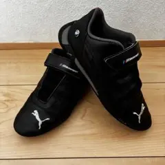 プーマ スニーカー