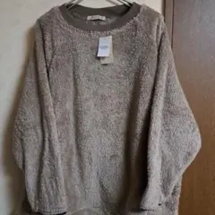 【新品タグ付き】ベージュ フリース トレーナー