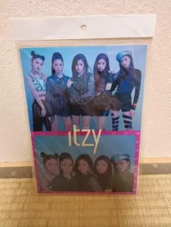 K-POP ITZY ラミネート加工写真 A4サイズ下敷き 文房具