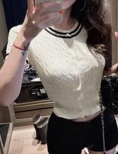 美品　レディーストップス　ニットセーター半袖オフィスカジュアルにも春夏秋ワンホン