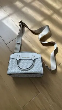 【取り置き】4/12のん様 MICHAEL KORS ショルダーバッグ ホワイト