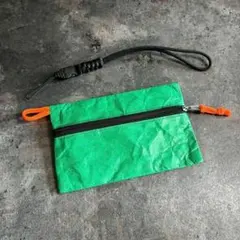 Item thumbnail for item 9e2fe068-6e8e-4456-b98a-60b7b8f0cce8