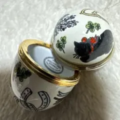 アンティーク　ハルシオンデイズ　黒猫デザイン 小物入れ