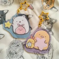 すみっコぐらし　ファミリーマート限定　アクリルキーホルダー　しろくま　とんかつ